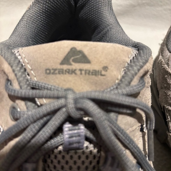 Ozark Trail Mens Grey vented low hiking sneakers size 13 - Picture 7 of 7